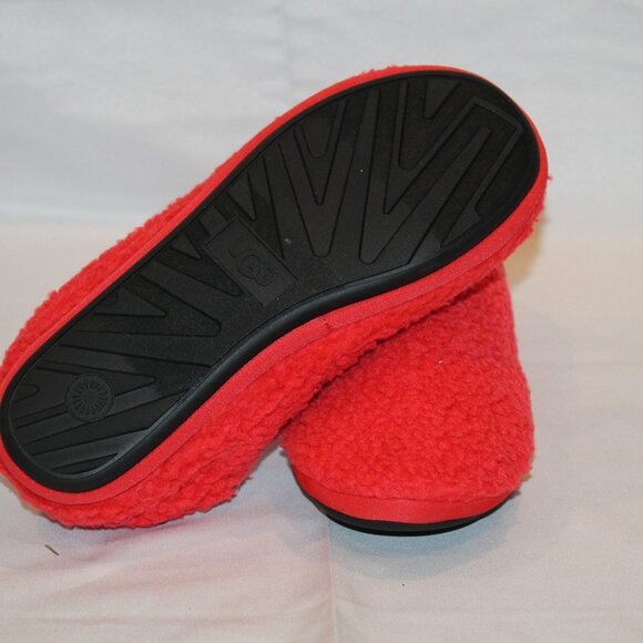 UGG WOMEN'S RED PLUSHY SHEARLING‎ SLIPPERS NEW IN BOX SZ 8 - Picture 5 of 7